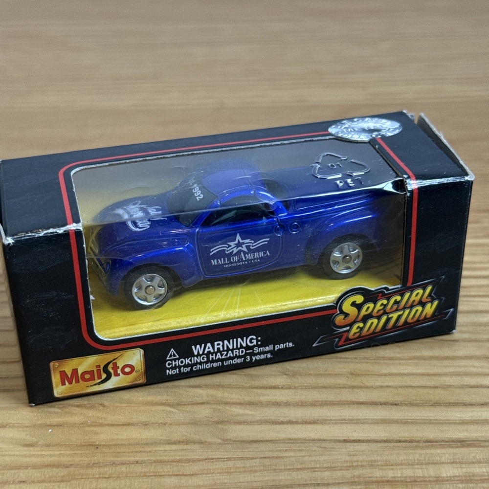 Toy Truck Special Edition Chevrolet SSR Concept by Maisto "mall Of America"